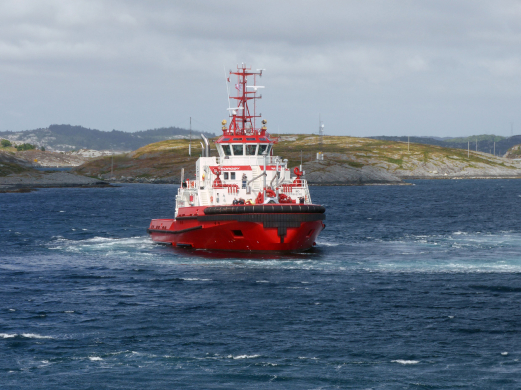 Image of Borgøy sailing in water.